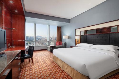 crowne plaza wuxi city center by ihg