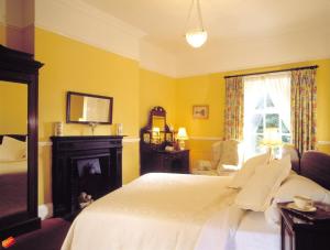 ivyleigh house adults only