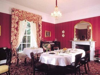 ivyleigh house adults only