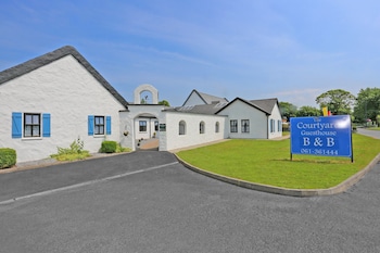 the courtyard bandb