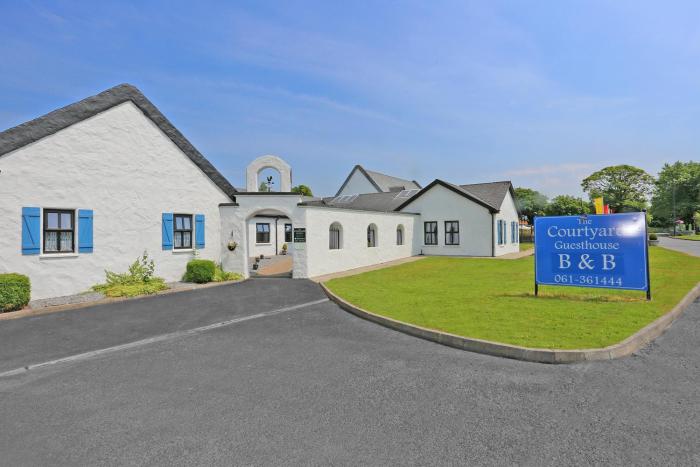 the courtyard bandb