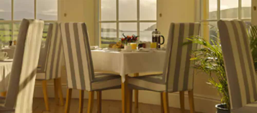 emlagh country house adults only