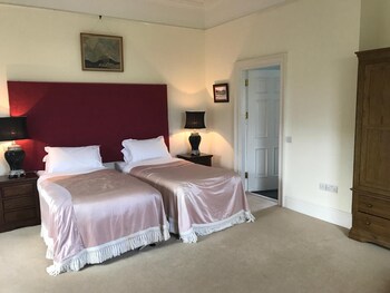 emlagh country house adults only