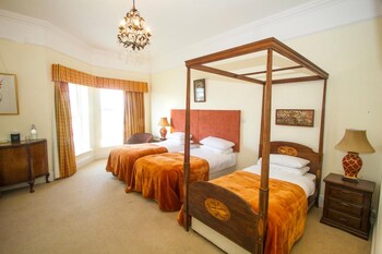 emlagh country house adults only