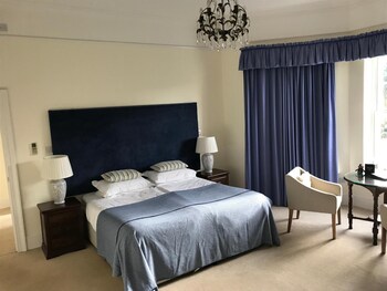 emlagh country house adults only