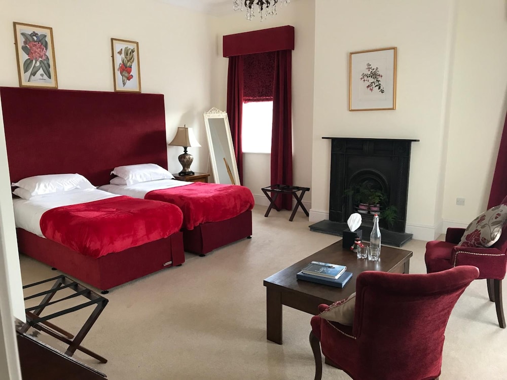 emlagh country house adults only