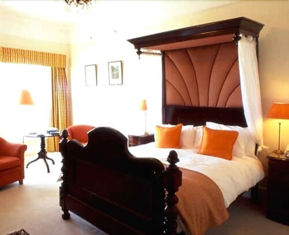 emlagh country house adults only