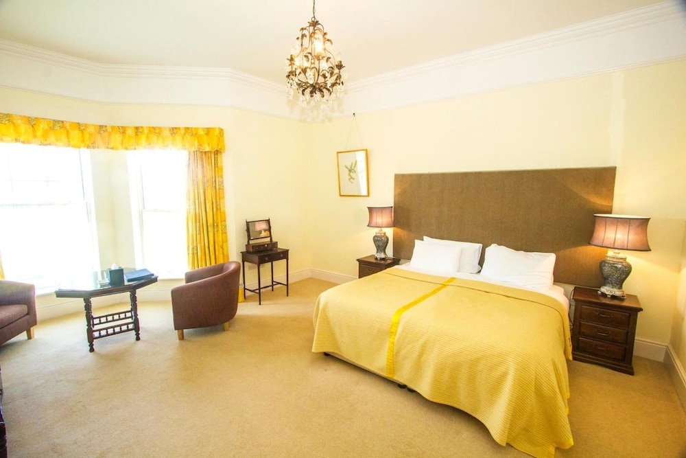 emlagh country house adults only