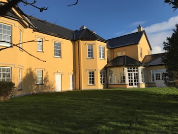 emlagh country house adults only