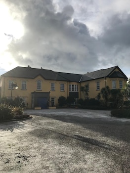 emlagh country house adults only