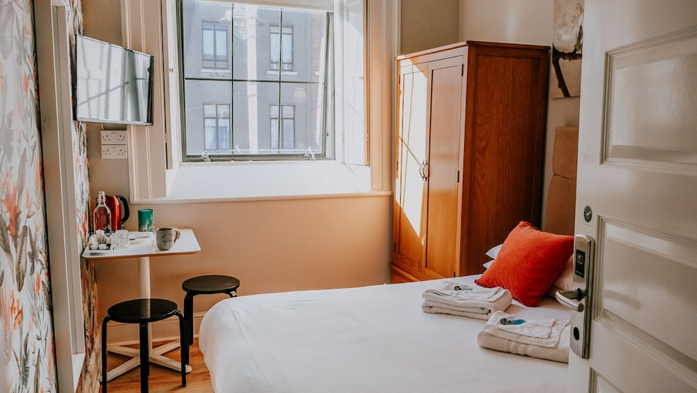 gardiner house hostel