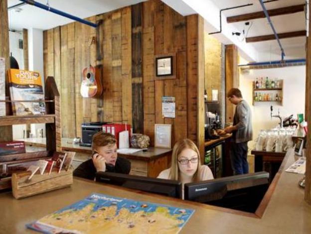 akureyri backpackers