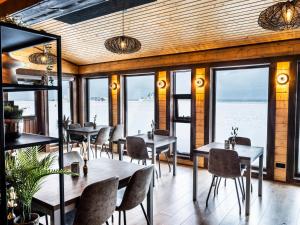 lighthouse inn