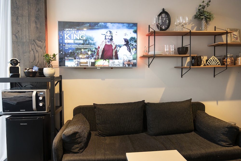 b14 apartments and rooms