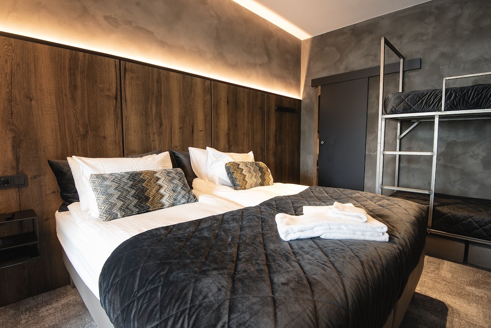 b14 apartments and rooms