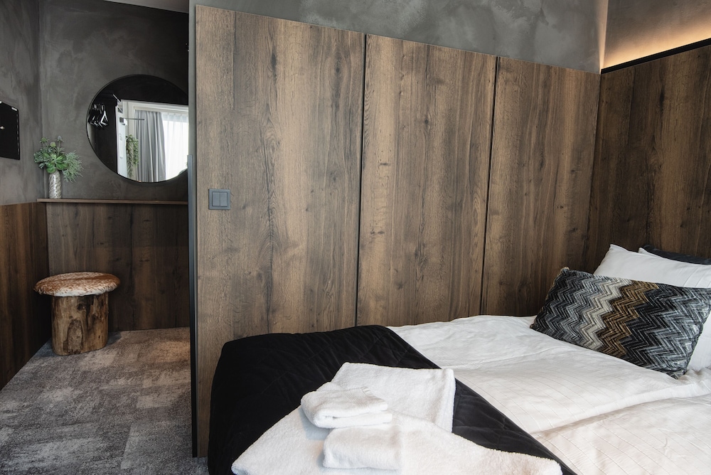 b14 apartments and rooms