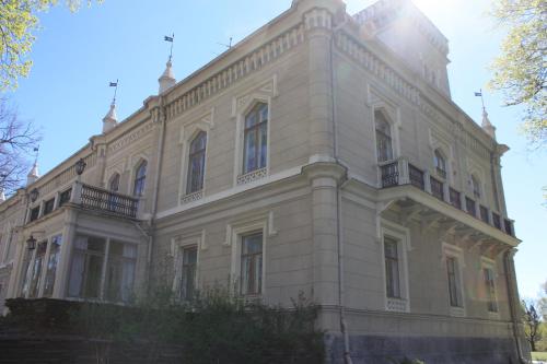 kartanohotelli karhulan hovi