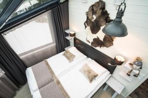 santas igloos arctic circle