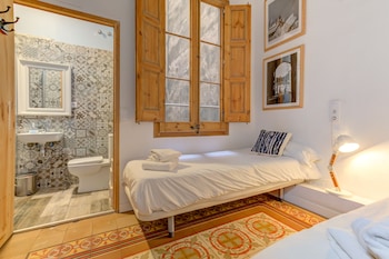 factory suites barcelona