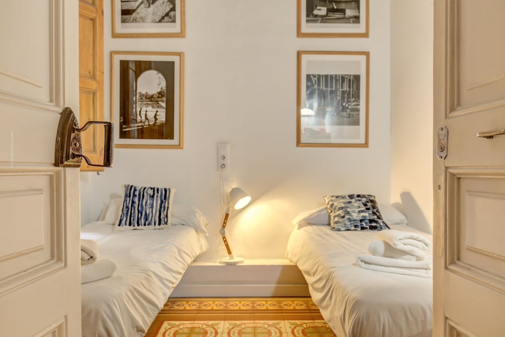 factory suites barcelona
