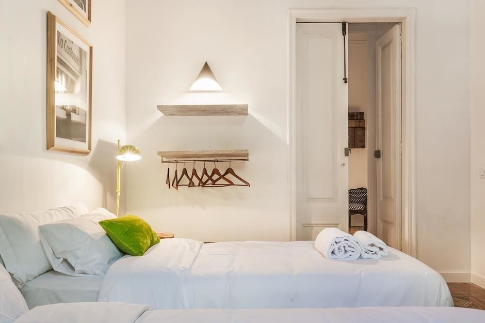 factory suites barcelona