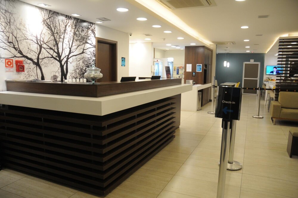 Golden Tower Aeroporto - Lizz - By Fenix Hoteis,Uberlândia>>Uberlandia,3 star