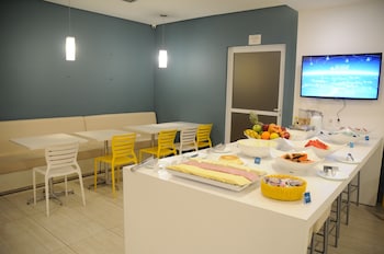 golden tower aeroporto lizz by fenix hoteis