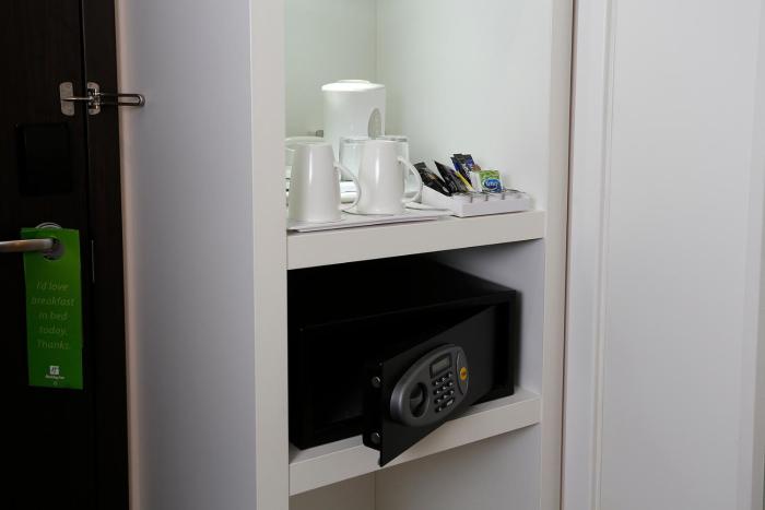 holiday inn southend by ihg