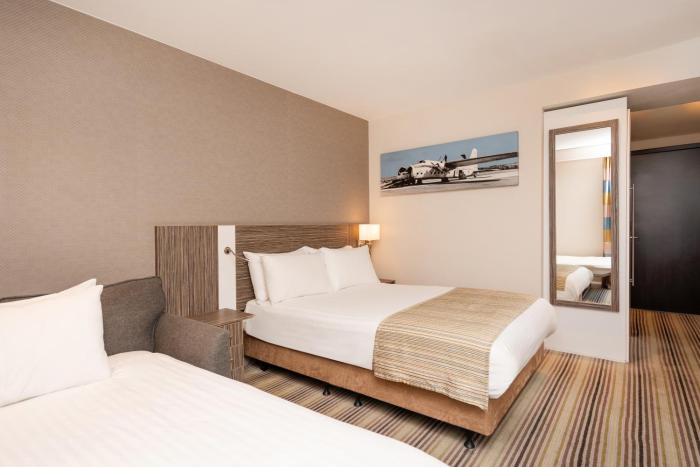 holiday inn southend by ihg