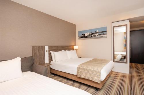 holiday inn southend by ihg