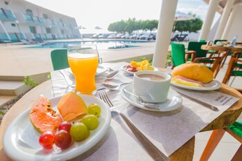 arrey hotel beach