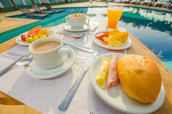 arrey hotel beach