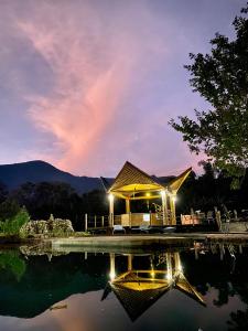 banana bamboo ecolodge