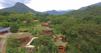 banana bamboo ecolodge