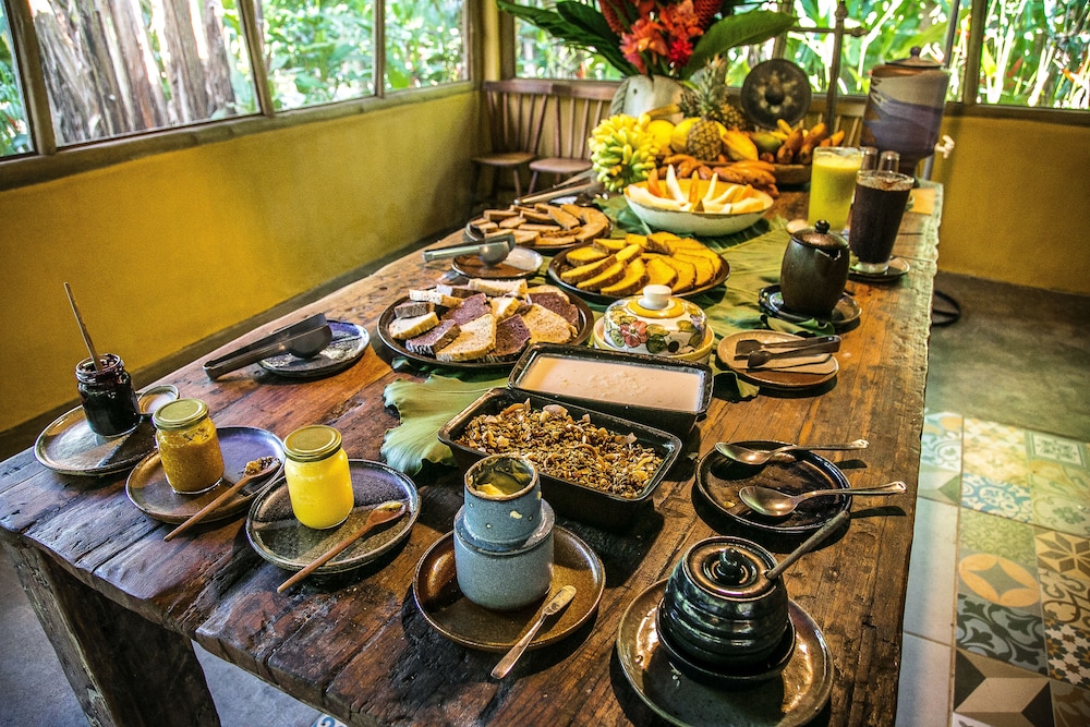 banana bamboo ecolodge