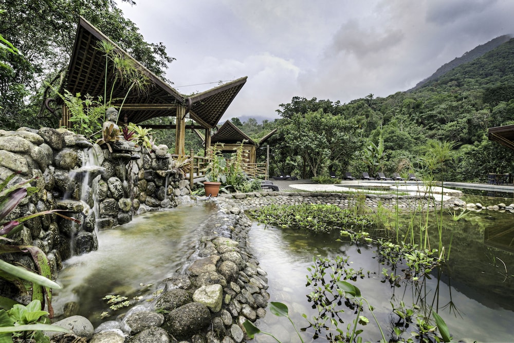 banana bamboo ecolodge