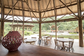 banana bamboo ecolodge