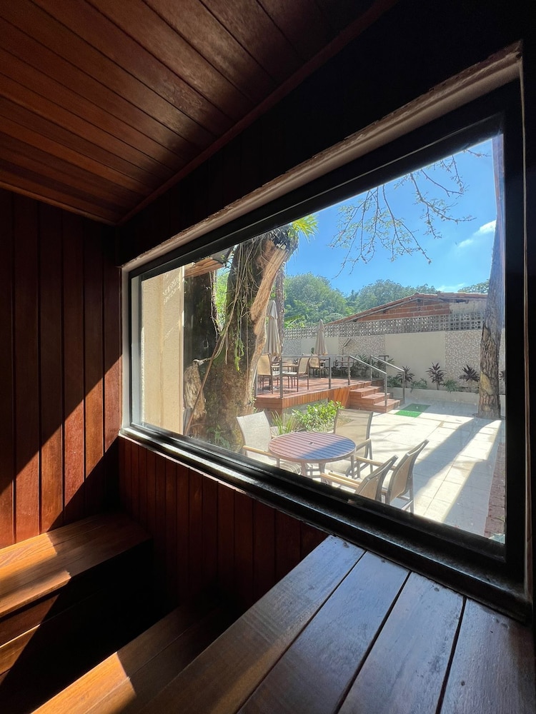 hotel aromas de penedo