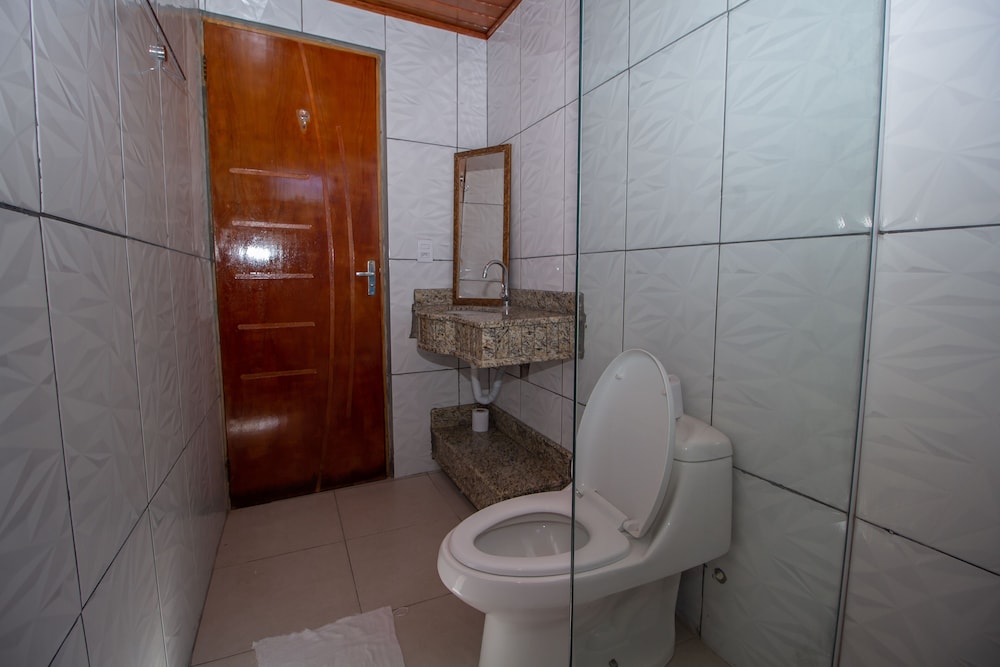 piratas do morro pousada hostel