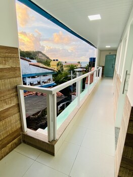 piratas do morro pousada hostel