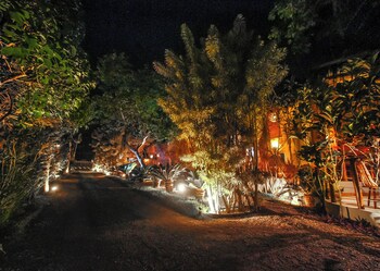 Pousada De Charme Emirados,Ilhabela>>Centro Comercial,4 star