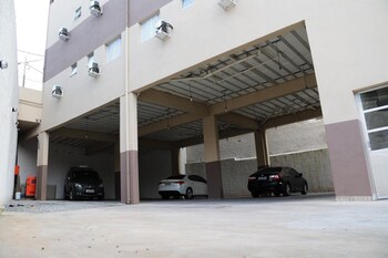 Hotel Vale Das Artes,Itapecerica Da Serra>>Embu Das Artes,3 star