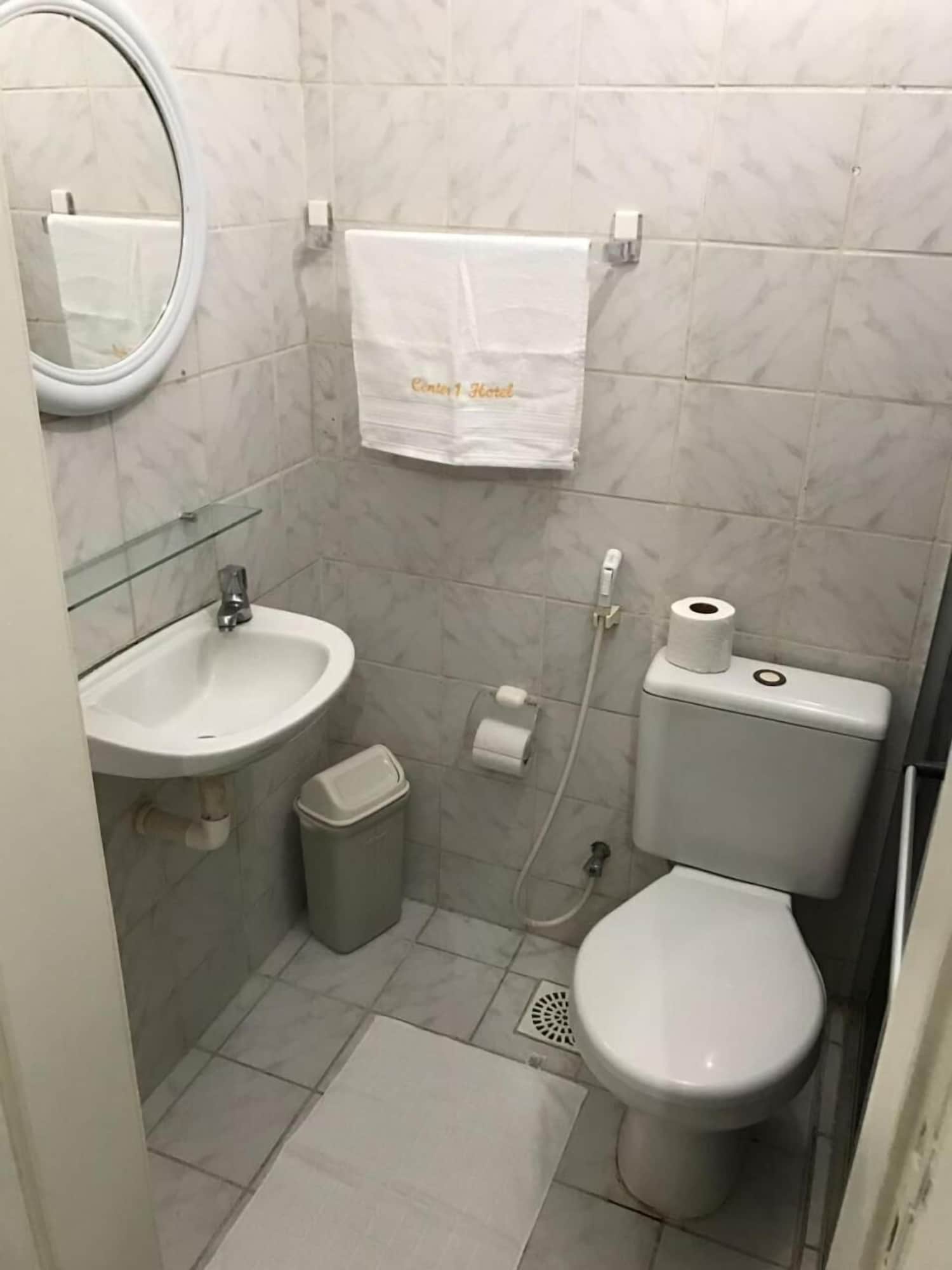 center 1 hotel