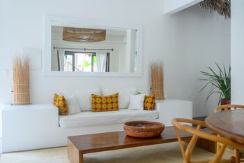 villa alegria la villa group