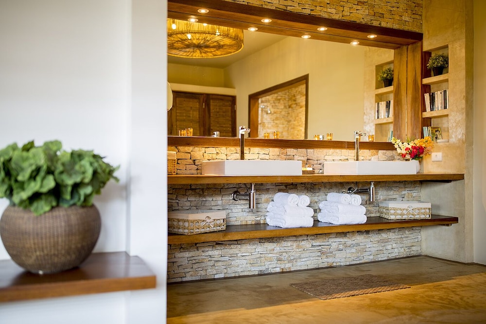 villa alegria la villa group