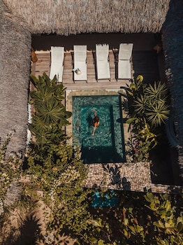villa alegria la villa group