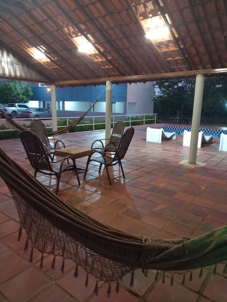 hotel pintado azul