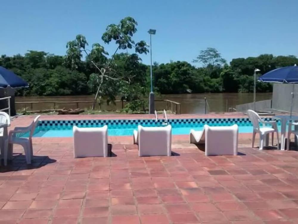 hotel pintado azul