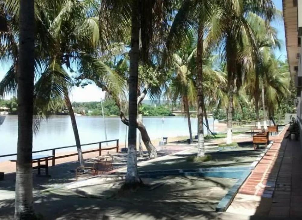 hotel pintado azul