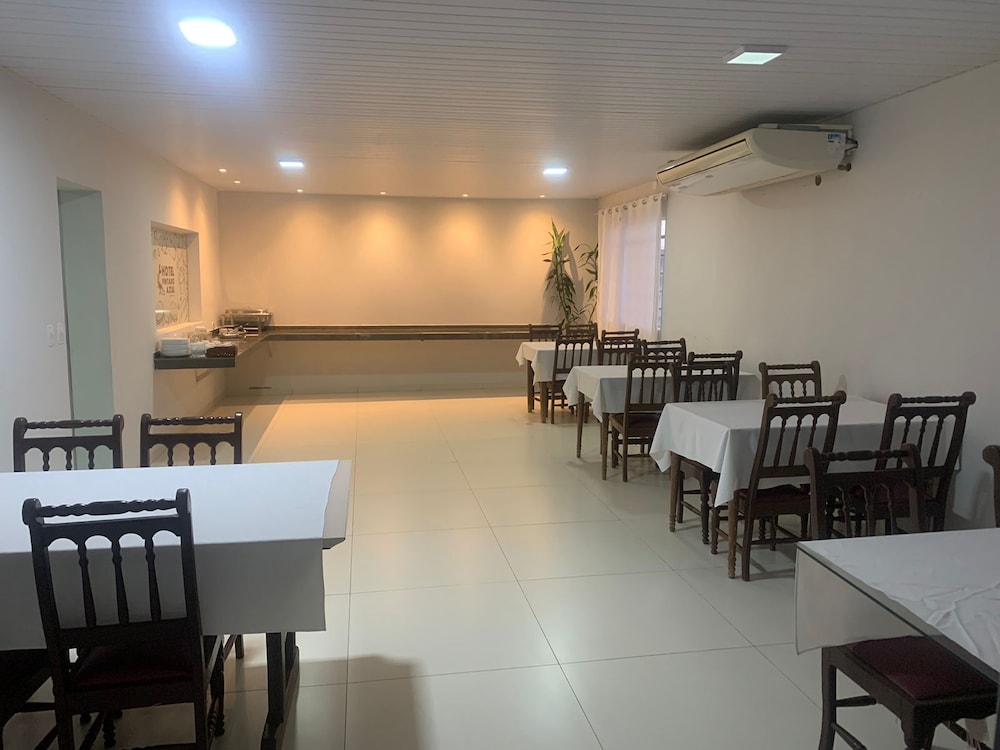 hotel pintado azul
